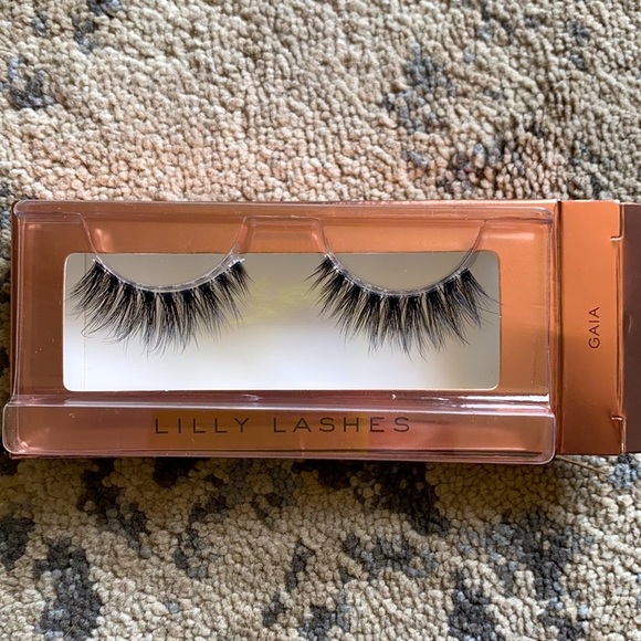 Eyelash Bundle - Picture 2 of 5